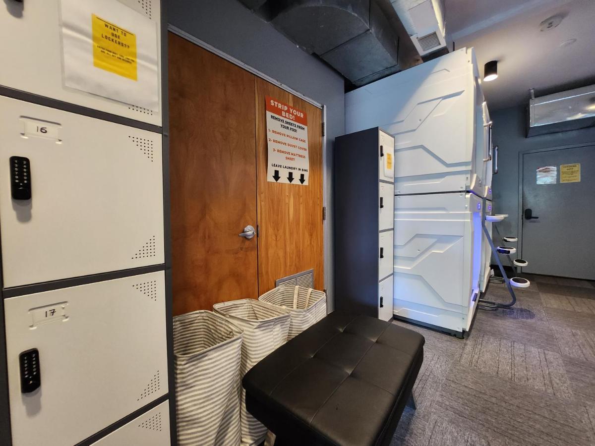 Single Bed in Mixed Dormitory Room