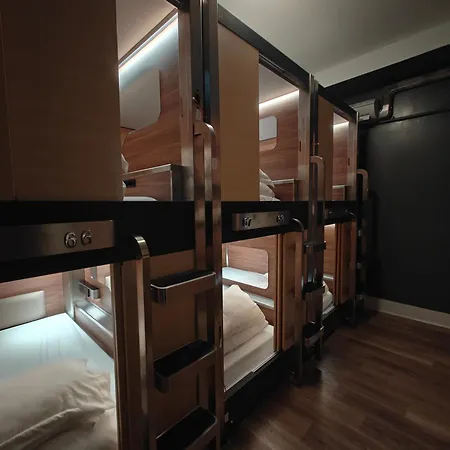 U Street Capsule Hostel-2